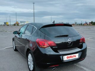 2010 Opel Astra J, чёрный, 950000 рублей, вид 4