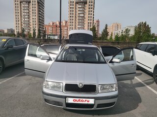 2008 Skoda Octavia I (A4) Рестайлинг, серебристый, 600000 рублей, вид 1