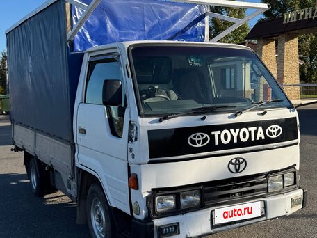 1995 Toyota Dyna, белый, 850000 рублей, вид 1