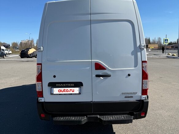 2015 Renault Master, белый - вид 2