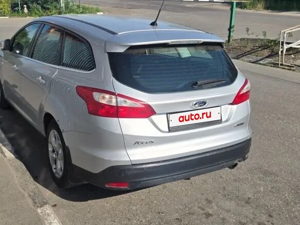 2013 Ford Focus III, серебристый, 839000 рублей - вид 2