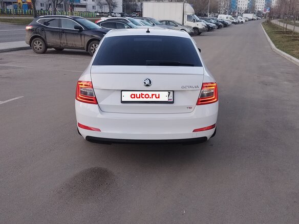 2013 Skoda Octavia III (A7), белый, 1200000 рублей - вид 3