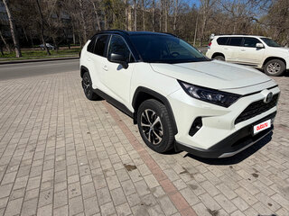 2019 Toyota RAV4 V (XA50), белый, 2980000 рублей, вид 4