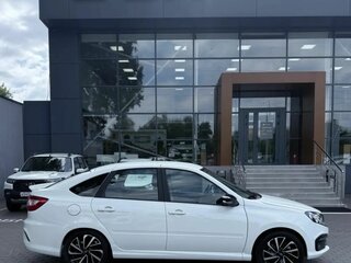 2025 Lada (ВАЗ) Granta Sport I Рестайлинг, белый, 1622000 рублей, вид 4
