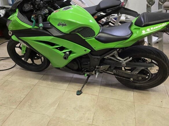 2014 Kawasaki Ninja 300, зелёный, 235000 рублей - вид 6