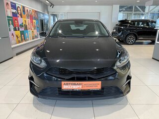 2022 Kia Ceed III Рестайлинг, чёрный, 2089000 рублей, вид 2