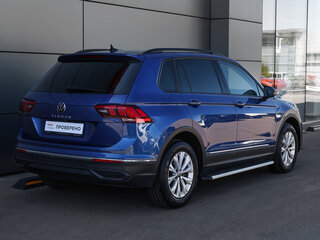 2021 Volkswagen Tiguan II Рестайлинг, синий, 2849000 рублей, вид 5