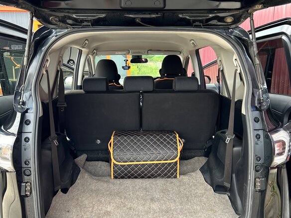 2017 Toyota Sienta II, чёрный, 1300000 рублей - вид 11