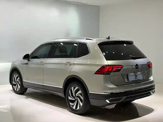 2023 Volkswagen Tiguan L II Рестайлинг (China Market), серый, 2771255 рублей, вид 4