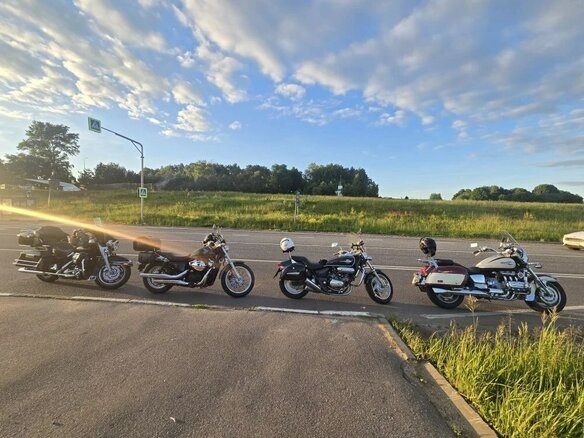1997 Honda Magna, чёрный, 260000 рублей - вид 4