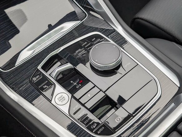 2023 BMW X6 30d III (G06) Рестайлинг, белый, 10145000 рублей - вид 20