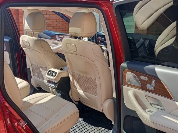 2019 Mercedes-Benz GLS 450 II (X167), красный, 8000000 рублей - вид 11