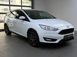2016 Ford Focus III Рестайлинг, белый, 850000 рублей, вид 3