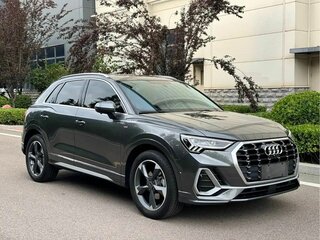 2022 Audi Q3 35 TFSI II (F3), серый, 2600000 рублей, вид 3