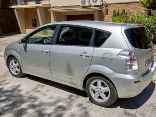 2006 Toyota Corolla Verso I Рестайлинг, серебристый, 935000 рублей, вид 1