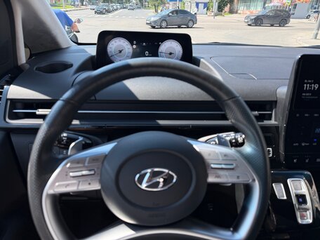 2023 Hyundai Staria I, чёрный, 5200000 рублей, вид 5