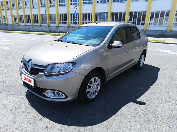 2017 Renault Logan II, золотистый, 800000 рублей