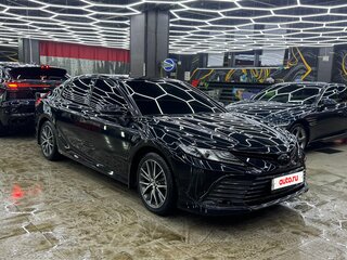 2023 Toyota Camry VIII (XV70) Рестайлинг, чёрный, 3800000 рублей, вид 1