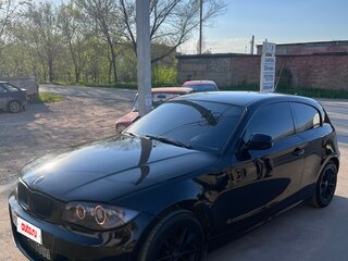 2011 BMW 1 серии 116i I (E81/E82/E87/E88) Рестайлинг, чёрный, 670000 рублей, вид 2