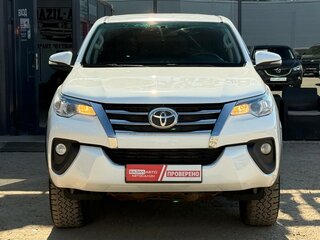 2018 Toyota Fortuner II, белый, 2290000 рублей, вид 3