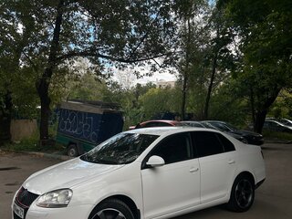 2009 Volkswagen Jetta V, белый, 600000 рублей, вид 5