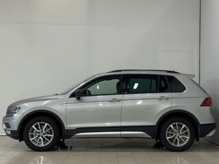 2019 Volkswagen Tiguan II, серебристый, 2519000 рублей, вид 3