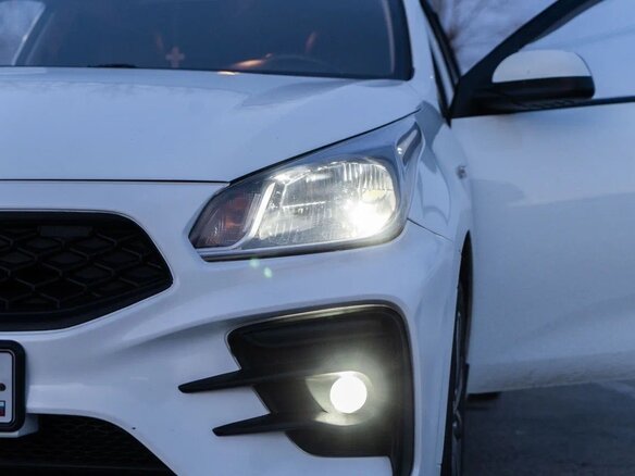 2017 Kia Rio IV, белый, 1150000 рублей - вид 6