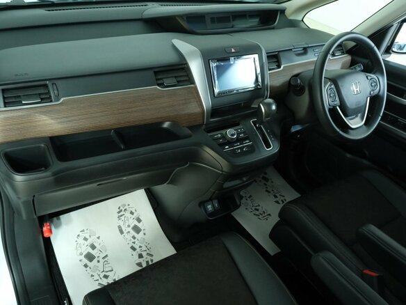 2021 Honda Freed II Рестайлинг, белый, 2099000 рублей - вид 16