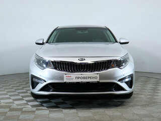 2019 Kia Optima IV Рестайлинг, серебристый, 1735000 рублей, вид 2