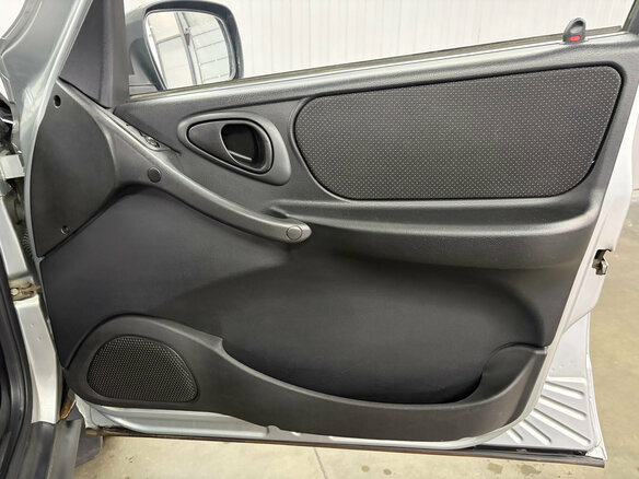 2014 Chevrolet Niva I Рестайлинг, серебристый, 627000 рублей - вид 18