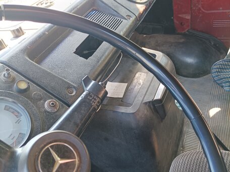 1977 Mercedes-Benz L-Series, красный, 250000 рублей, вид 4