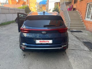 2018 Kia Sportage IV Рестайлинг, синий, 1800000 рублей, вид 4