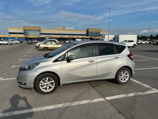 2018 Nissan Note e-Power II Рестайлинг, серый, 1249999 рублей, вид 3