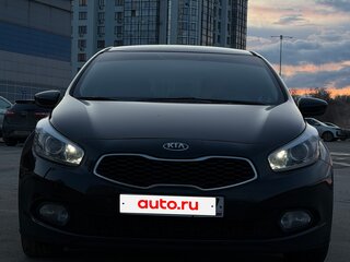 2014 Kia Ceed II, чёрный, 1222222 рублей, вид 2