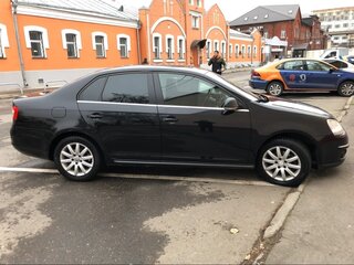 2008 Volkswagen Jetta V, чёрный, 700000 рублей, вид 3