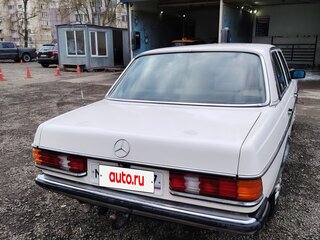 1985 Mercedes-Benz W123 230, белый, 1100000 рублей, вид 2