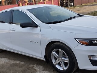 2019 Chevrolet Malibu IX Рестайлинг, белый, 1550000 рублей, вид 3