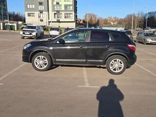 2010 Nissan Qashqai I Рестайлинг, чёрный, 900000 рублей, вид 5