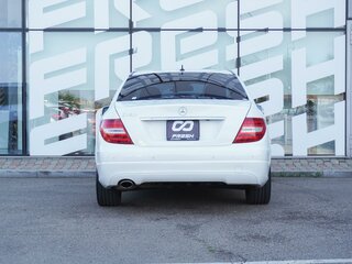 2013 Mercedes-Benz C-Класс 180 BlueEFFICIENCY III (W204) Рестайлинг, белый, 1288000 рублей, вид 4