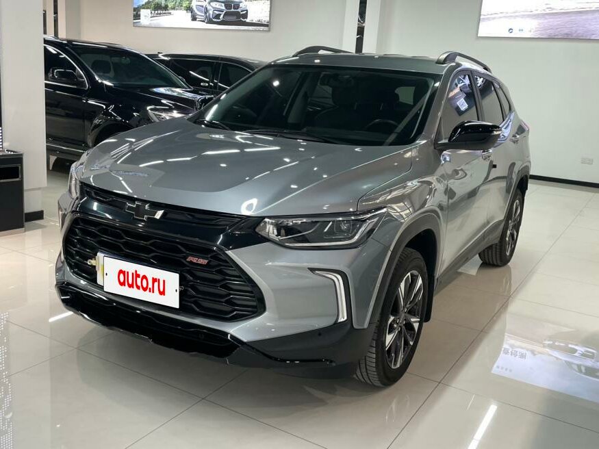 Открыть фотографии: Chevrolet Tracker IV