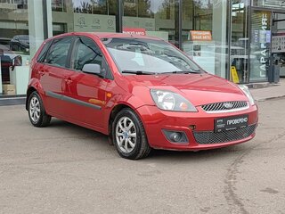 2008 Ford Fiesta Mk5, красный, 489000 рублей, вид 3