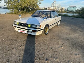 1987 Toyota Mark II V (X70), белый, 800000 рублей, вид 4