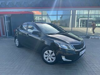 2013 Kia Rio 4-speed III, чёрный, 899900 рублей, вид 1