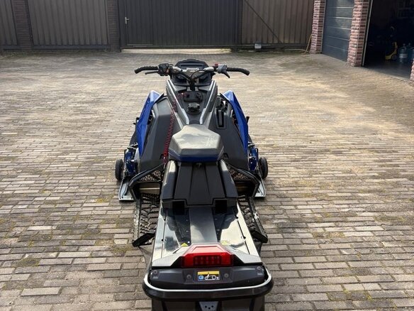 2021 Polaris 850 INDY, чёрный, 1100000 рублей - вид 5