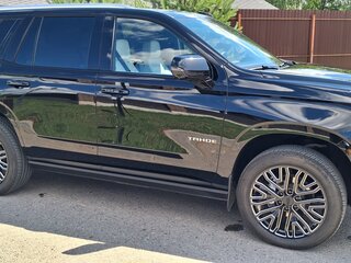 2025 Chevrolet Tahoe V Рестайлинг, чёрный, 12700000 рублей, вид 2