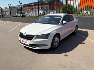 2018 Skoda Superb III, белый, 1750000 рублей, вид 1