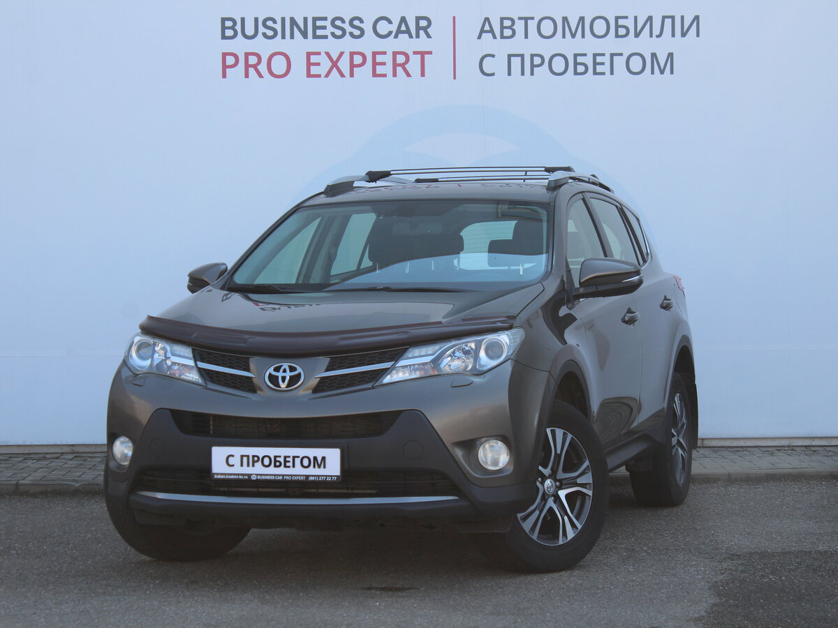 Открыть фотографии: Toyota RAV4 IV (XA40)