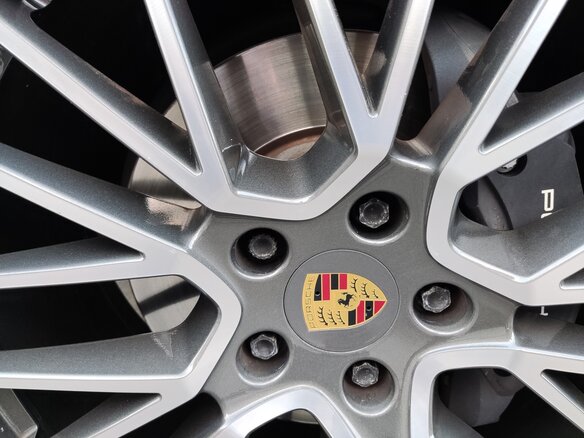2019 Porsche Cayenne III, серый, 8150000 рублей - вид 17