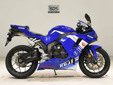 2021 Honda CBR 600RR, белый, 977000 рублей, вид 2