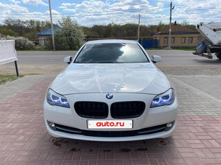 2012 BMW 5 серии 520i VI (F10/F11/F07), белый, 1850000 рублей, вид 3